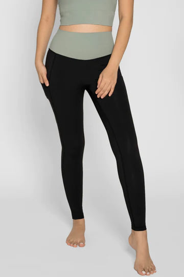 Why Sports Clothing is Essential for Athletes and Fitness Enthusiasts