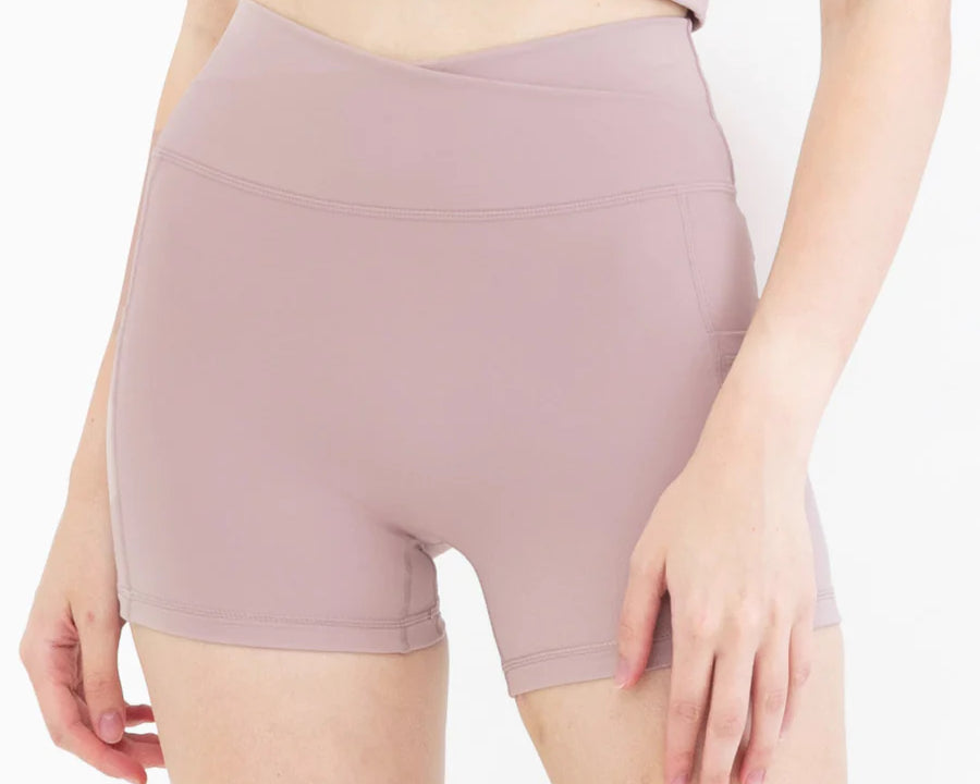 Activewear Yoga Shorts Vs. Regular Yoga Shorts: What is the Difference?