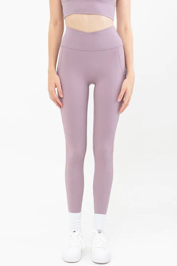 Yoga Tights with Pockets: The Perfect Solution for On-the-Go Yogis