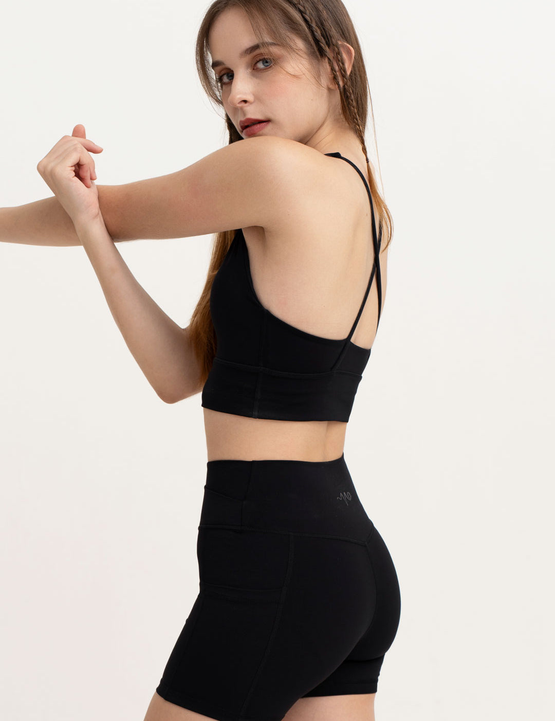 summit-long-line-sports-bra-black-2.jpg