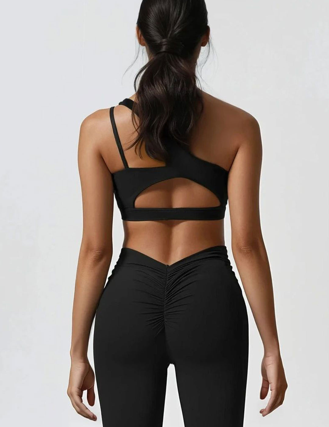 venus-toga-sports-bra-black-3.jpg